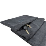 Microfiber gym towel with zip